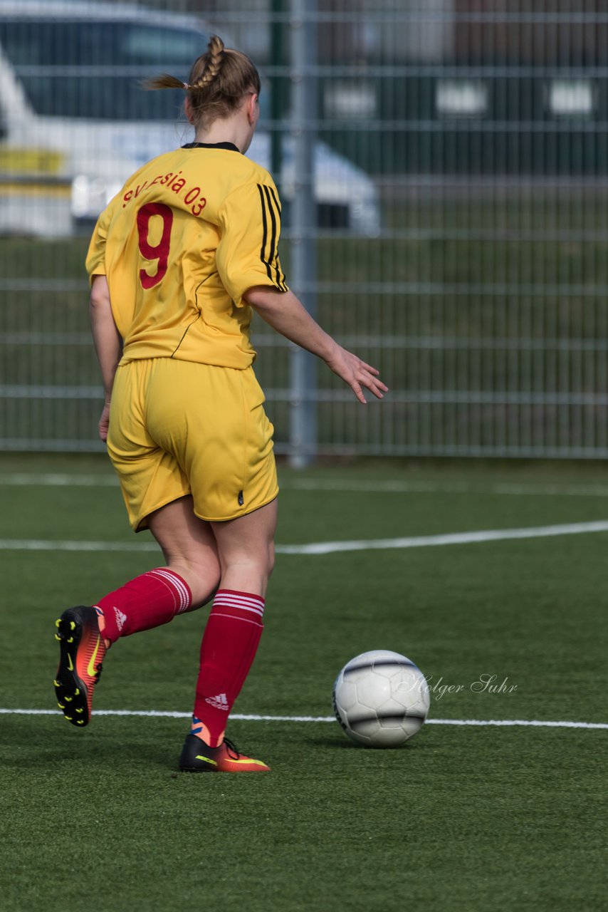 Bild 68 - B-Juniorinnen SG Weststeinburg/Bei - SV Fisia 03 : Ergebnis: 1:2